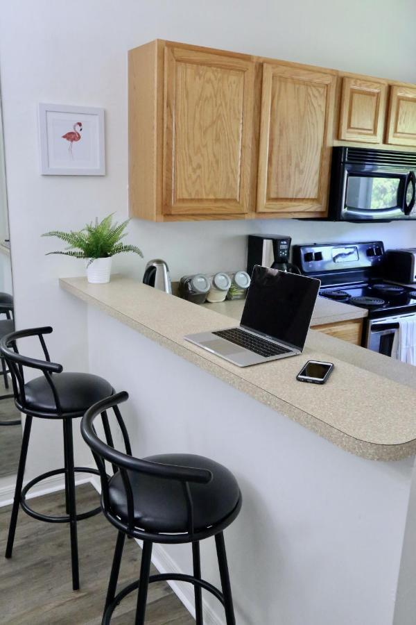 Oaks Modern & Comfy Condo In The Perfect Location Gainesville Exterior foto